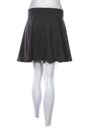 Пола Fb Sister, Размер S, Цвят Сив, Цена 2,04 €