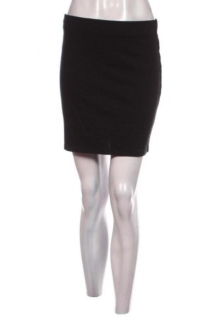 Пола H&M, Размер S, Цвят Черен, Цена 2,04 €