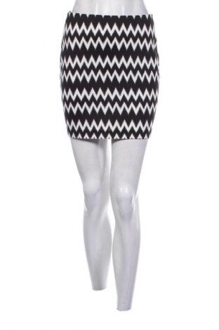 Пола H&M, Размер S, Цвят Многоцветен, Цена 2,04 €