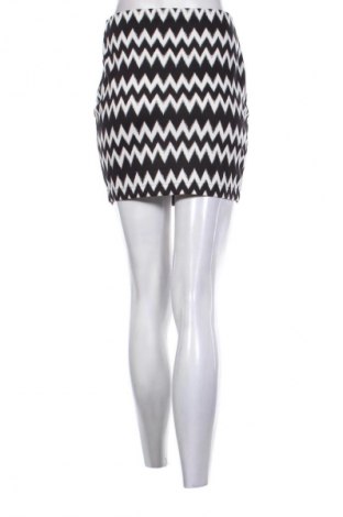 Пола H&M, Размер S, Цвят Многоцветен, Цена 2,04 €