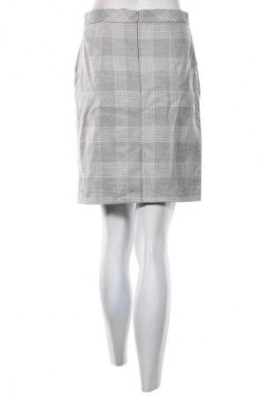 Пола H&M, Размер M, Цвят Многоцветен, Цена 2,04 €