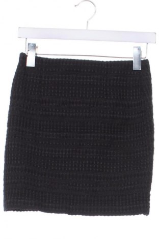 Пола H&M, Размер XS, Цвят Многоцветен, Цена 2,04 €