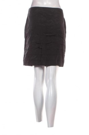 Пола H&M, Размер M, Цвят Черен, Цена 2,04 €