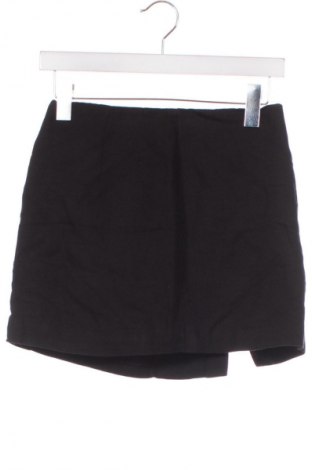 Пола H&M, Размер XS, Цвят Черен, Цена 2,04 €