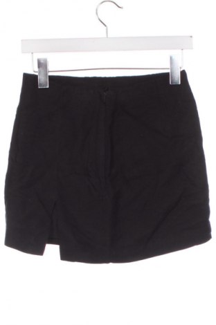 Пола H&M, Размер XS, Цвят Черен, Цена 2,04 €