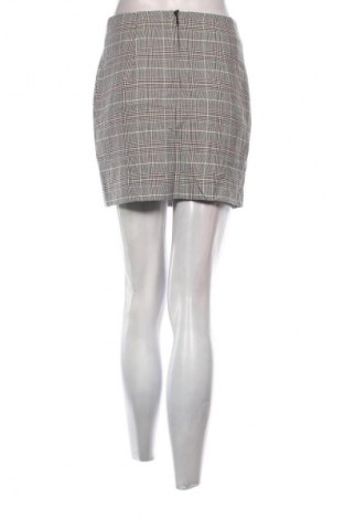 Пола H&M, Размер S, Цвят Многоцветен, Цена 2,04 €