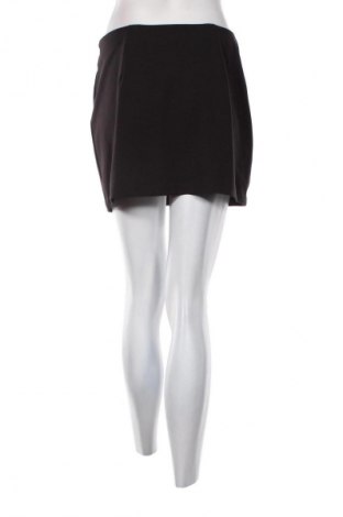 Пола H&M Divided, Размер M, Цвят Черен, Цена 2,04 €