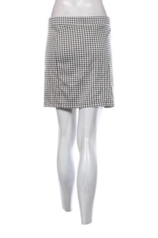 Пола H&M Divided, Размер M, Цвят Многоцветен, Цена 2,04 €