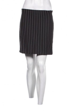 Пола H&M Divided, Размер S, Цвят Многоцветен, Цена 2,04 €