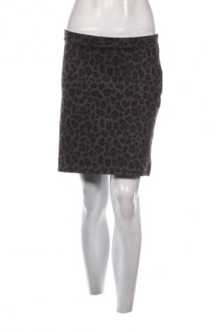 Пола Hema, Размер S, Цвят Многоцветен, Цена 2,04 €