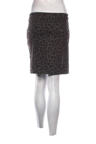 Пола Hema, Размер S, Цвят Многоцветен, Цена 2,04 €