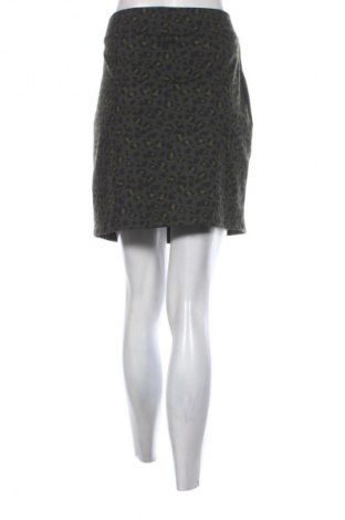 Пола Hema, Размер M, Цвят Многоцветен, Цена 2,04 €