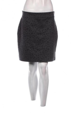 Пола Hema, Размер M, Цвят Многоцветен, Цена 2,04 €