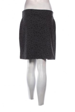 Пола Hema, Размер M, Цвят Многоцветен, Цена 2,04 €