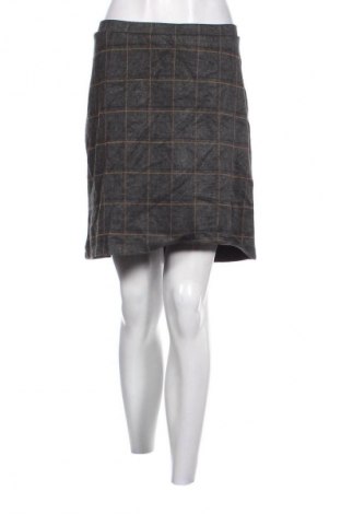 Пола Hema, Размер L, Цвят Многоцветен, Цена 2,04 €