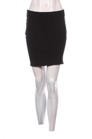 Пола Janina, Размер S, Цвят Черен, Цена 2,04 €