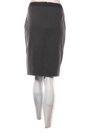 Пола Janina, Размер M, Цвят Сив, Цена 2,04 €