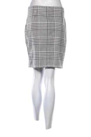 Пола Janina, Размер M, Цвят Многоцветен, Цена 2,04 €