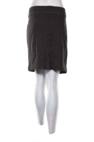 Пола Montego, Размер M, Цвят Сив, Цена 2,04 €