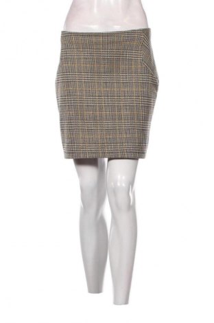 Пола New Look, Размер S, Цвят Многоцветен, Цена 1,02 €