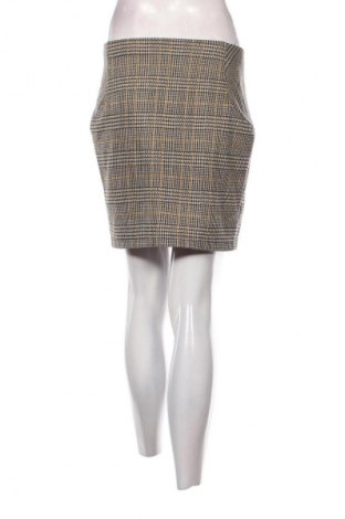 Пола New Look, Размер S, Цвят Многоцветен, Цена 1,02 €