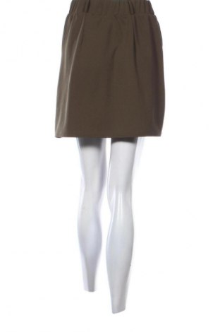 Пола New Look, Размер S, Цвят Зелен, Цена 2,04 €