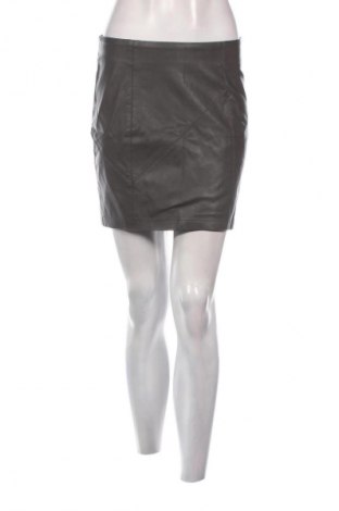 Пола Noisy May, Размер S, Цвят Сив, Цена 2,04 €