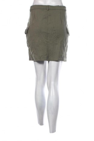 Пола Noisy May, Размер M, Цвят Зелен, Цена 2,04 €