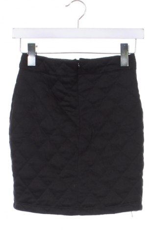 Пола ONLY, Размер XS, Цвят Черен, Цена 2,04 €