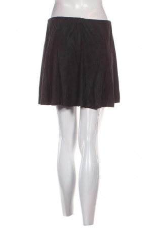 Пола ONLY, Размер M, Цвят Лилав, Цена 2,04 €