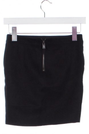 Пола ONLY, Размер XS, Цвят Черен, Цена 2,04 €