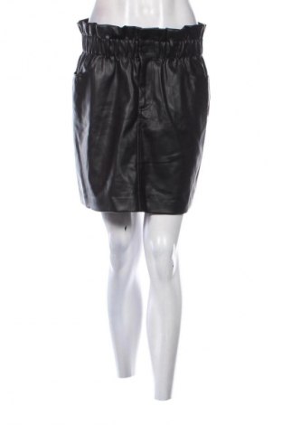 Пола ONLY, Размер M, Цвят Черен, Цена 2,04 €