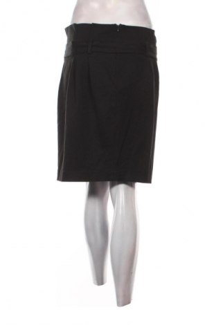 Пола Object, Размер M, Цвят Черен, Цена 2,04 €