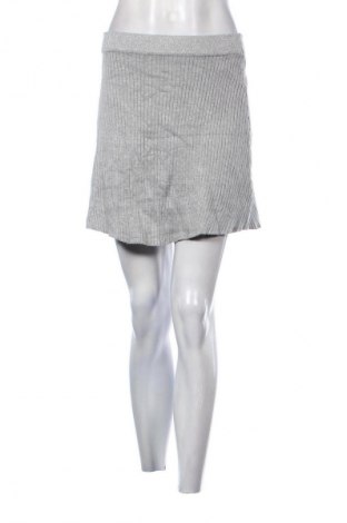 Пола Orsay, Размер M, Цвят Сив, Цена 2,04 €