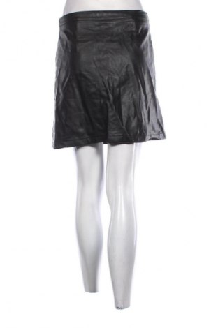 Пола Page One, Размер M, Цвят Черен, Цена 2,04 €