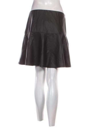 Пола Page One, Размер M, Цвят Черен, Цена 2,04 €