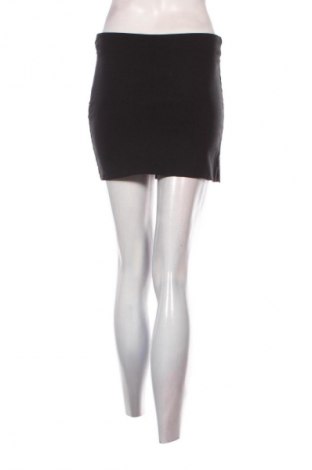 Пола Phard, Размер S, Цвят Черен, Цена 2,04 €