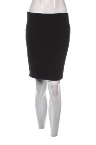 Пола Promod, Размер M, Цвят Черен, Цена 2,04 €