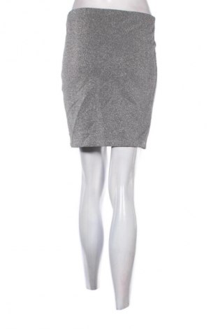 Пола Pull&Bear, Размер L, Цвят Многоцветен, Цена 2,04 €