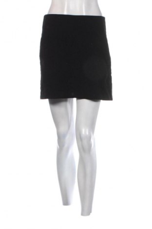 Пола Reserved, Размер S, Цвят Черен, Цена 2,04 €