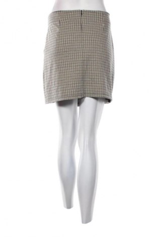 Пола Studio, Размер M, Цвят Многоцветен, Цена 2,04 €