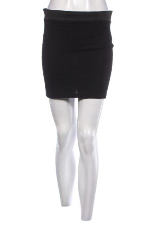 Пола Topshop, Размер M, Цвят Черен, Цена 2,55 €