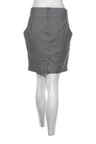 Пола Vero Moda, Размер M, Цвят Сив, Цена 2,04 €