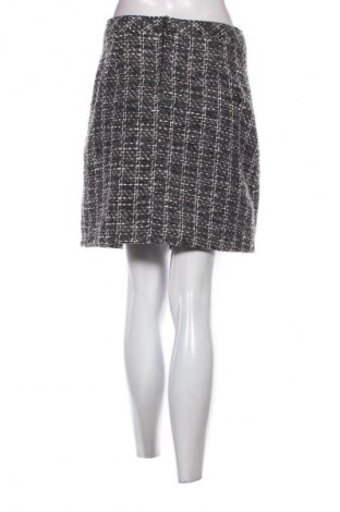 Пола Yessica, Размер M, Цвят Многоцветен, Цена 2,04 €