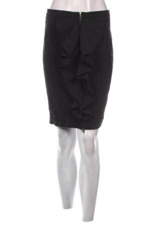 Пола Zara, Размер S, Цвят Черен, Цена 2,04 €