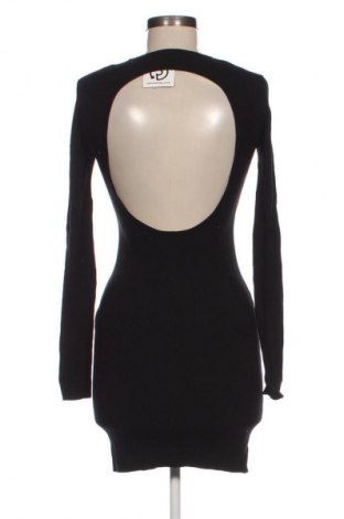 Ruha Bershka, Méret L, Szín Fekete, Ár 1 749 Ft