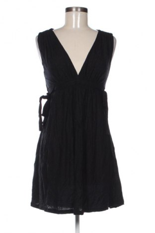 Sukienka French Connection, Rozmiar M, Kolor Czarny, Cena 43,99 zł