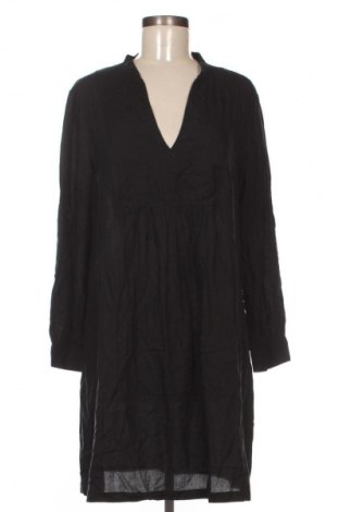 Šaty  H&M L.O.G.G., Velikost M, Barva Černá, Cena  69,00 Kč