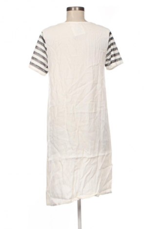 Φόρεμα Kaffe, Μέγεθος M, Χρώμα Εκρού, Τιμή 7,99 €