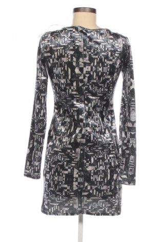 Šaty  Monki, Velikost S, Barva Vícebarevné, Cena  49,00 Kč